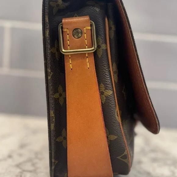 Louis Vuitton Chartouchiere Crossbody Bag - Picture 3 of 14